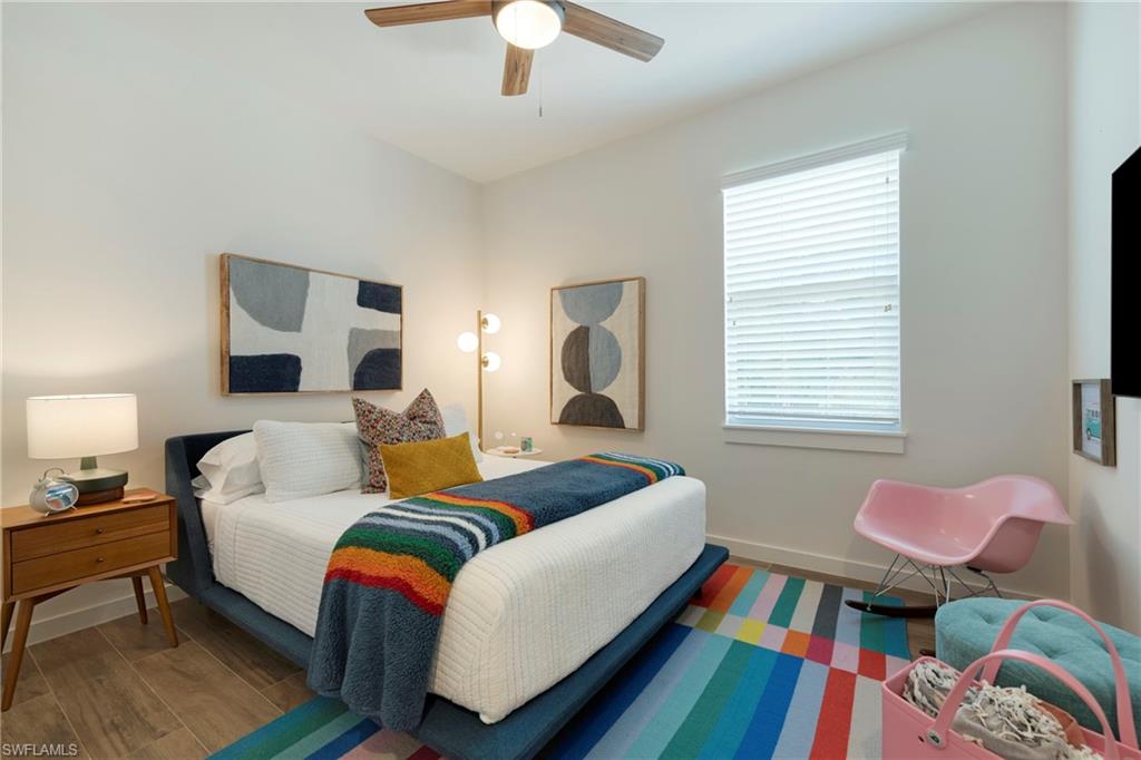 NAPLES PARK - Residential