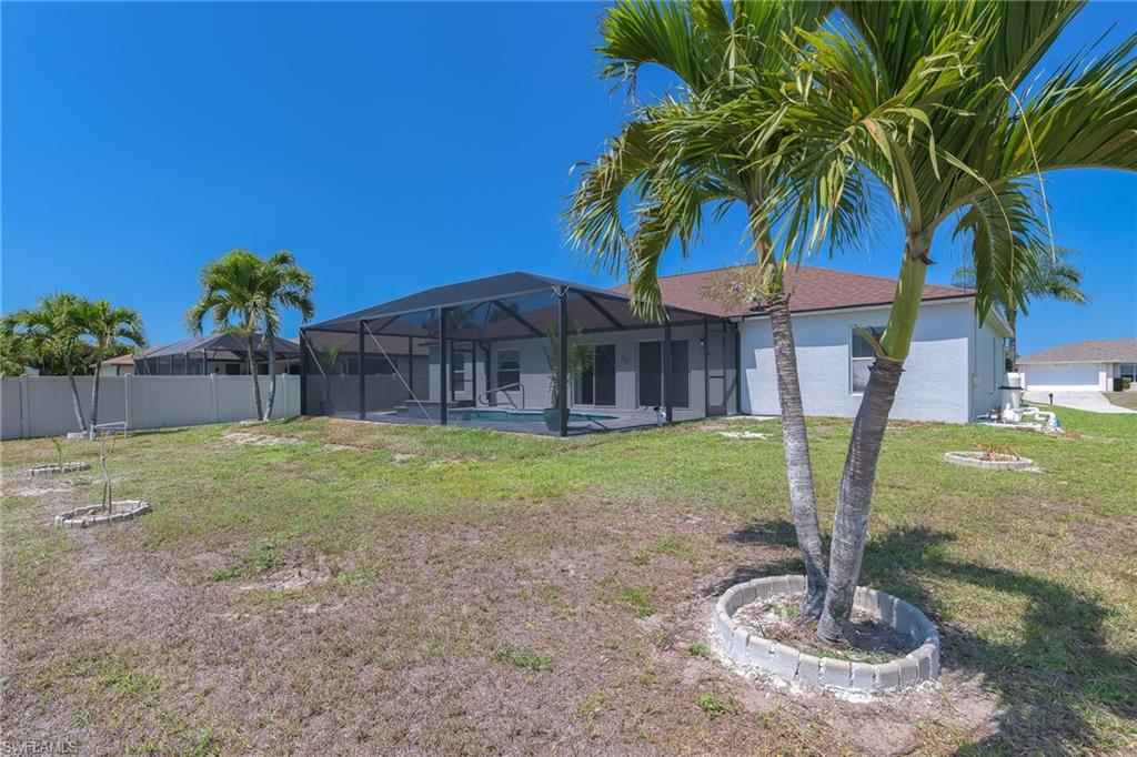 CAPE CORAL - Residential