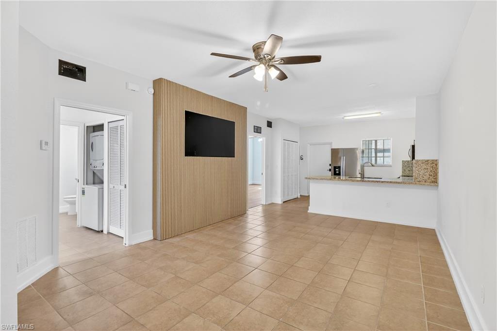 THE COVE AT SIX MILE - Residential Lease