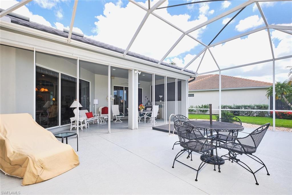 16137 Edgemont DR