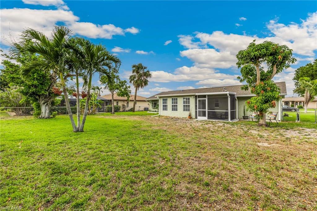 CAPE CORAL - Residential