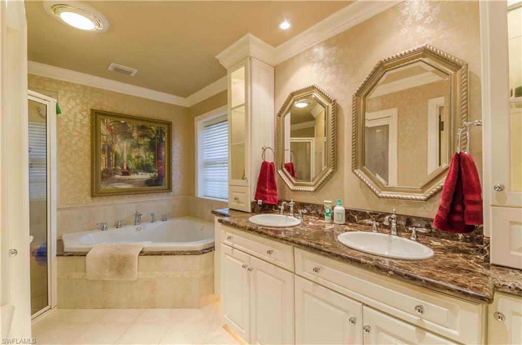 OAKES ESTATES - Residential