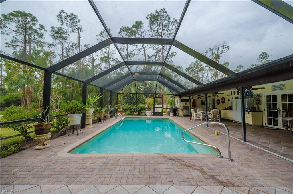 OAKES ESTATES - Residential