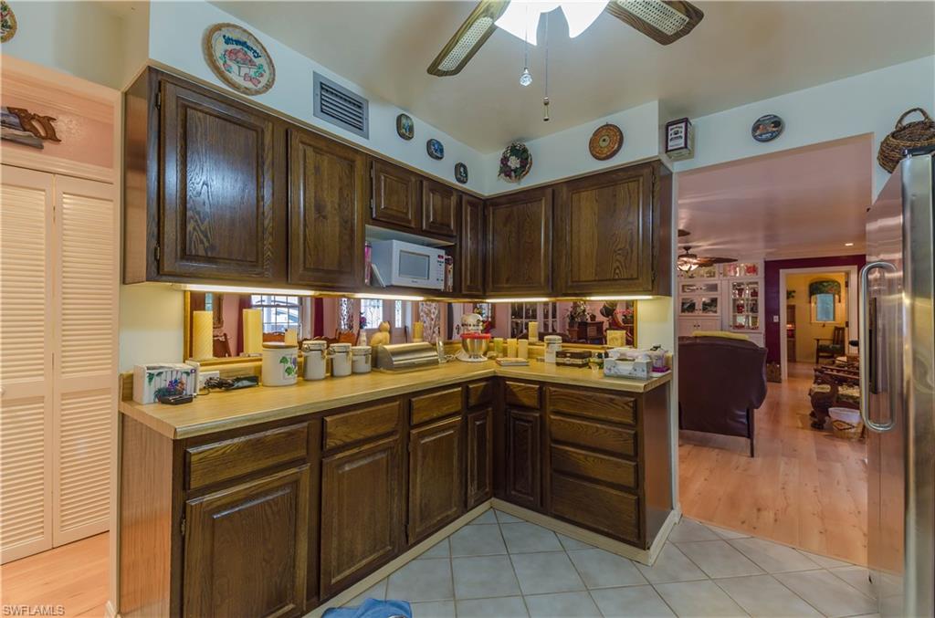 OAKES ESTATES - Residential