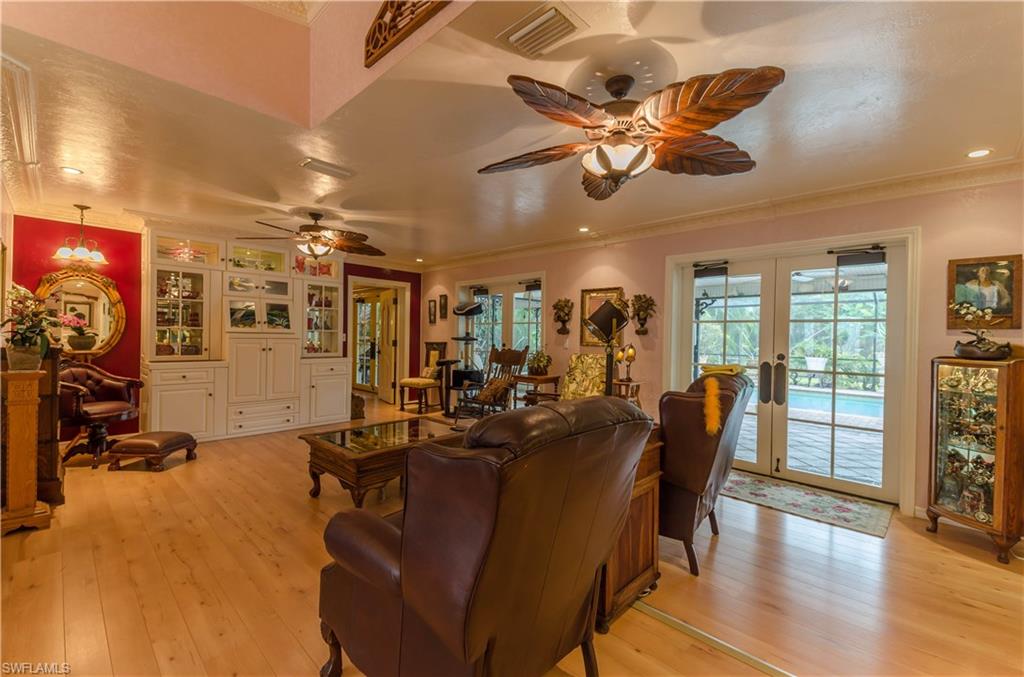 OAKES ESTATES - Residential