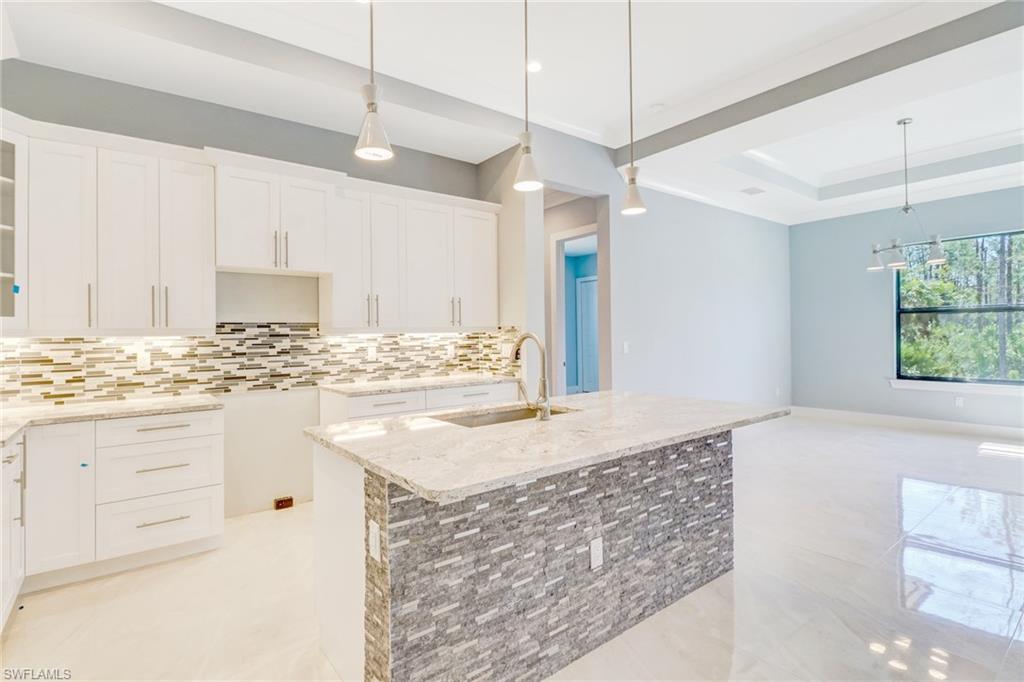 GOLDEN GATE ESTATES - Residential