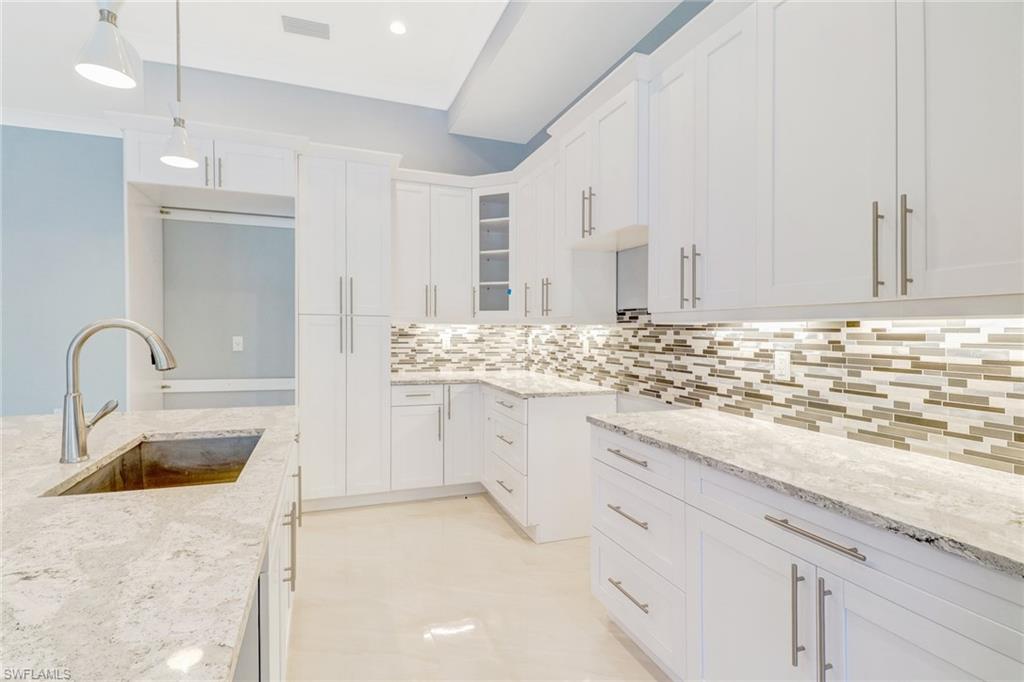 GOLDEN GATE ESTATES - Residential