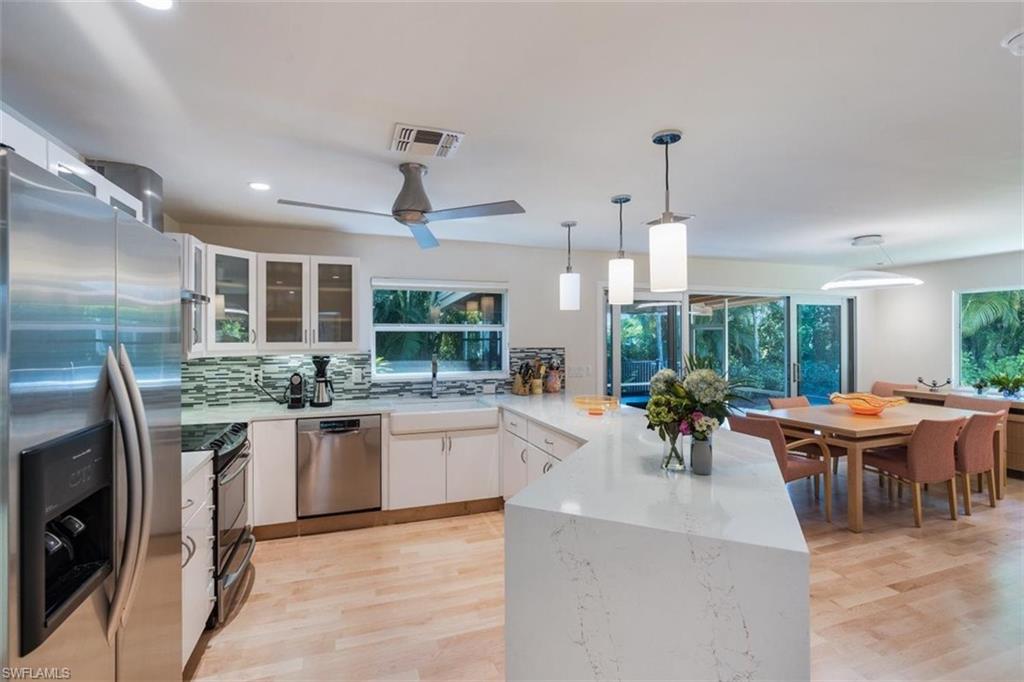 RIDGE LAKE - Residential