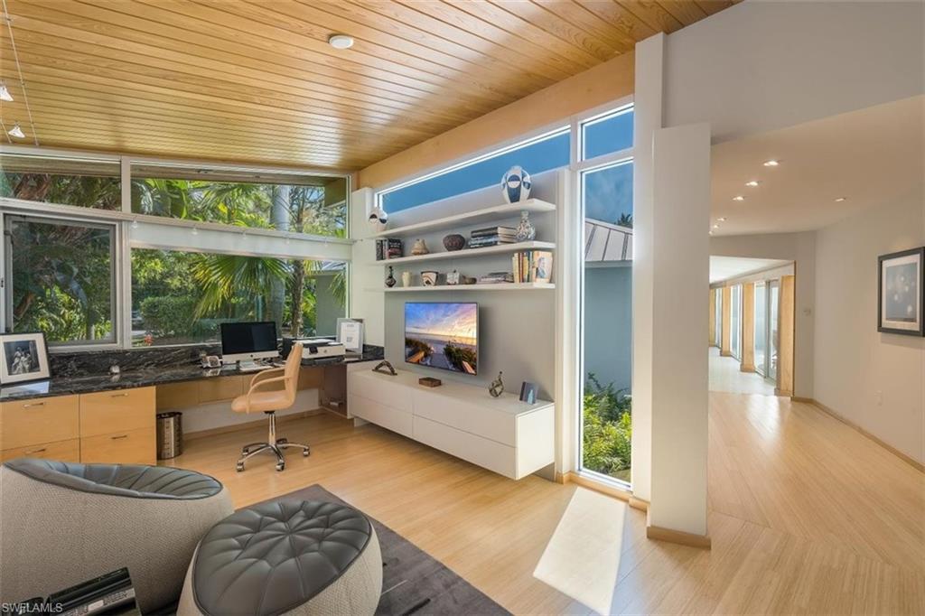 RIDGE LAKE - Residential