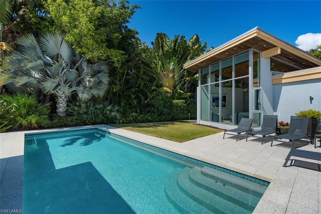 RIDGE LAKE - Residential