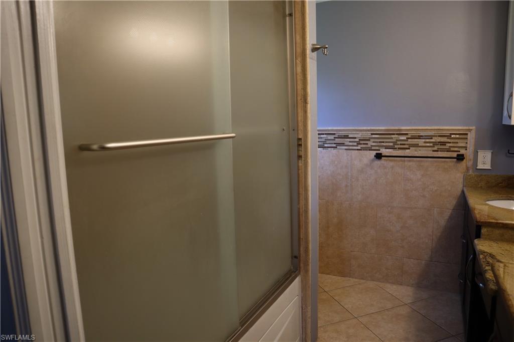 WILLOUGHBY ACRES - Residential