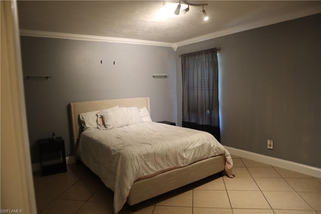 WILLOUGHBY ACRES - Residential