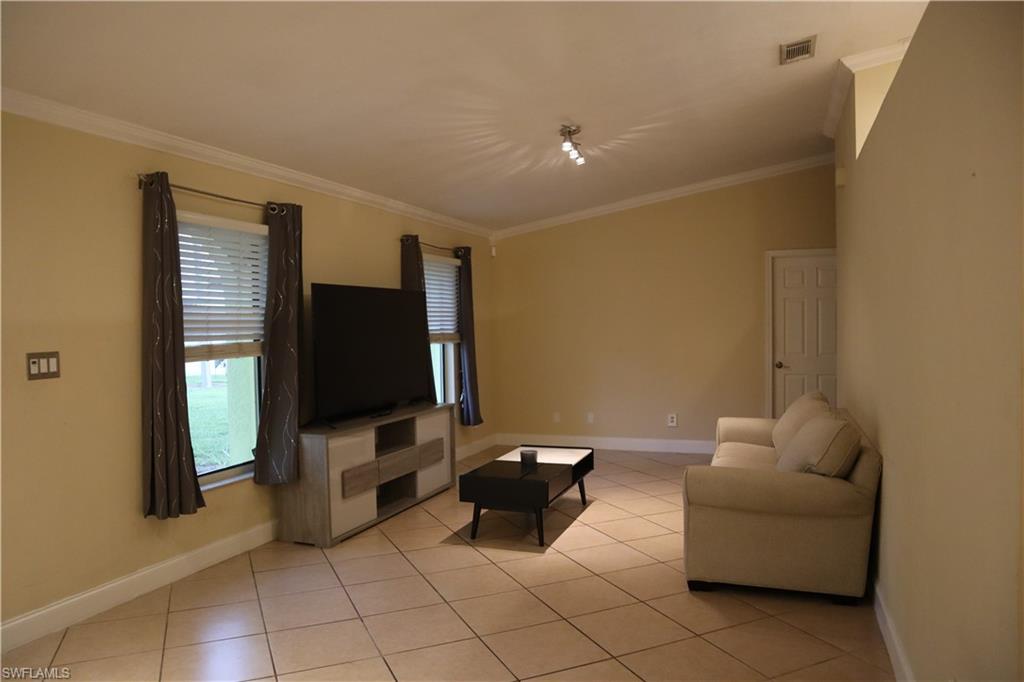 WILLOUGHBY ACRES - Residential