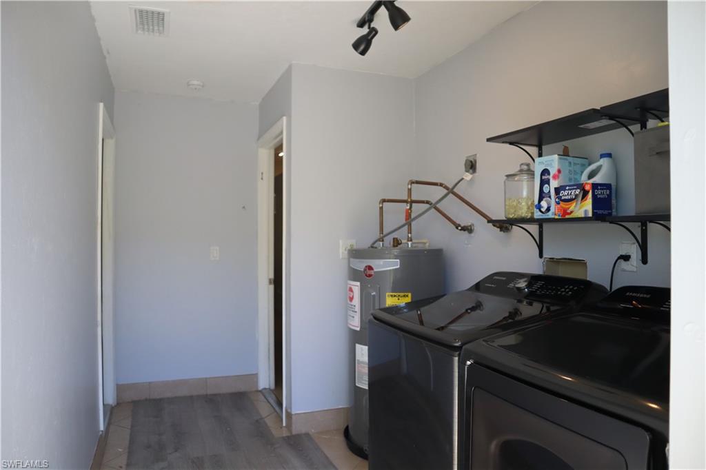 WILLOUGHBY ACRES - Residential