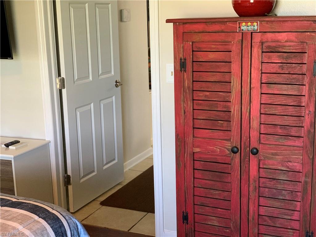 CHARLOTTE SHORES - Residential Lease