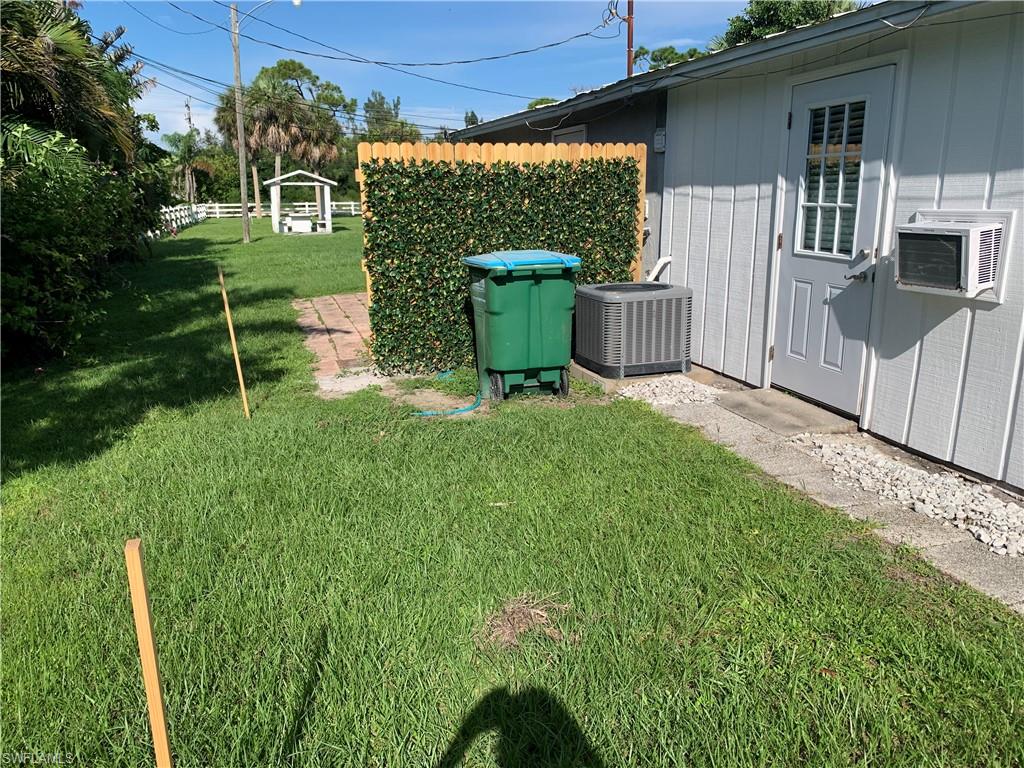 CHARLOTTE SHORES - Residential Lease