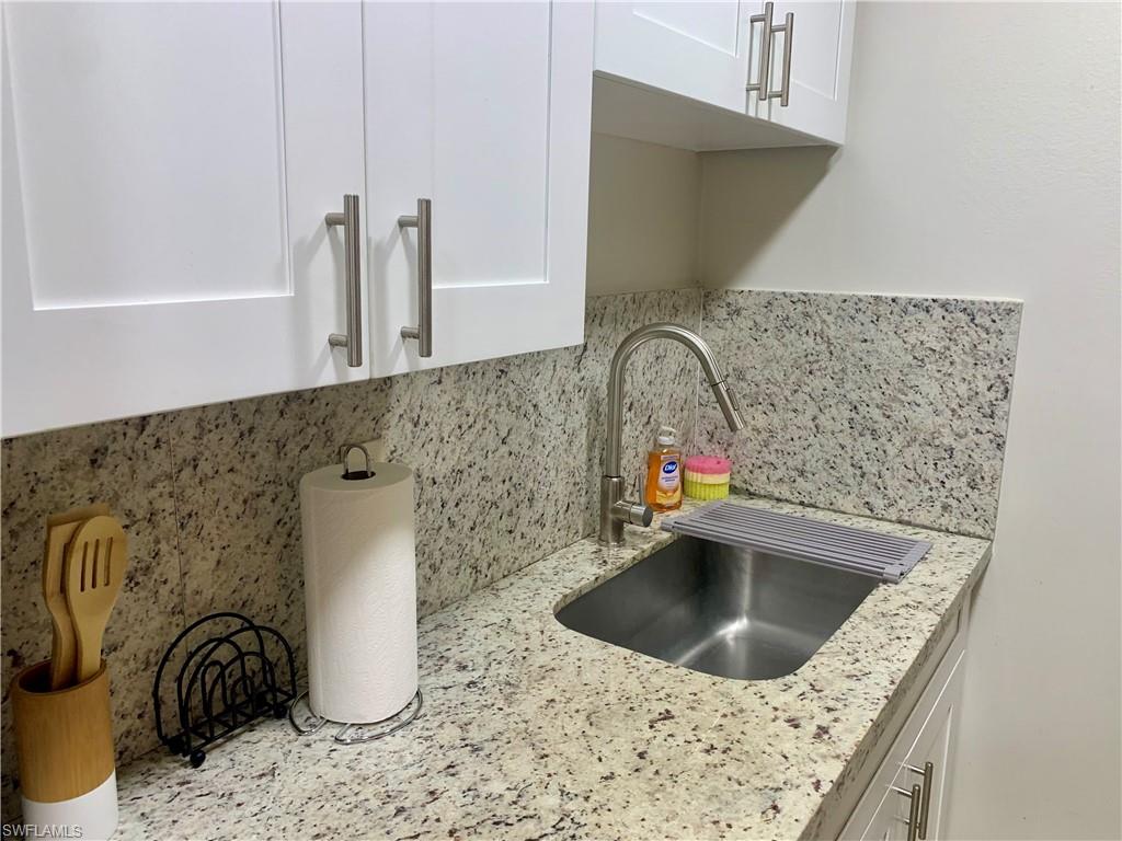 CHARLOTTE SHORES - Residential Lease