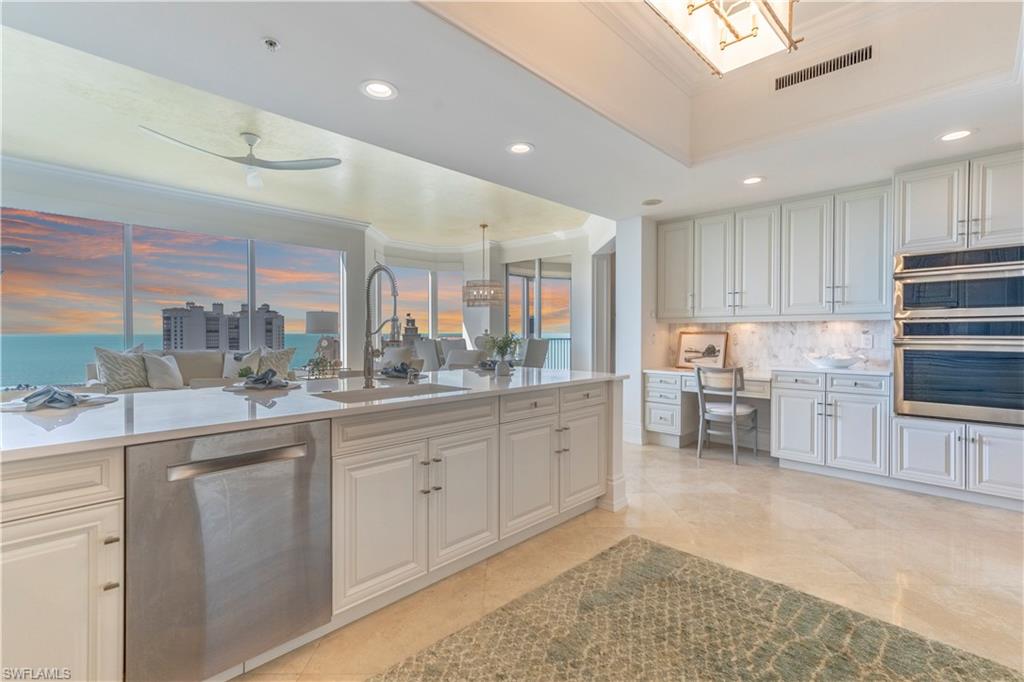 TRIESTE AT BAY COLONY - Residential