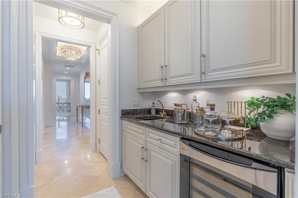 TRIESTE AT BAY COLONY - Residential