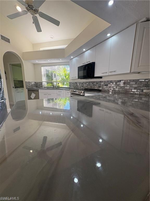 DAUGHTREYS CREEK - Residential