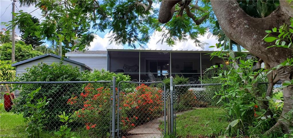 FLAMINGO BAY - Residential