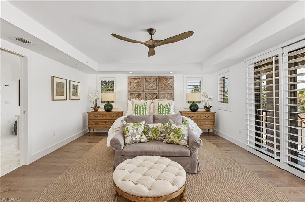 ESMERALDA ON EIGHTH - Residential