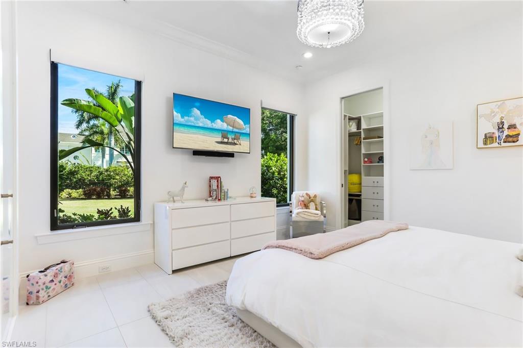 QUAIL WEST - Residential