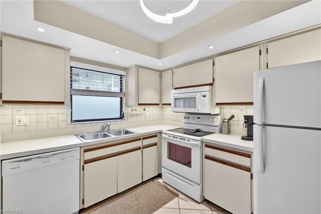 PINE HAVEN CONDO - Residential