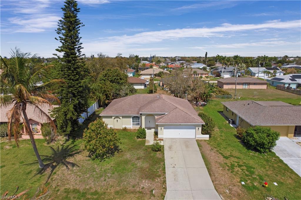 CAPE CORAL - Residential