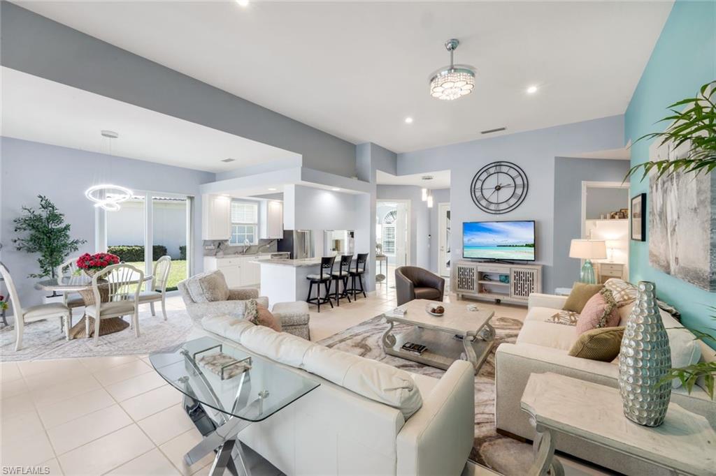 ISLAND WALK - Residential