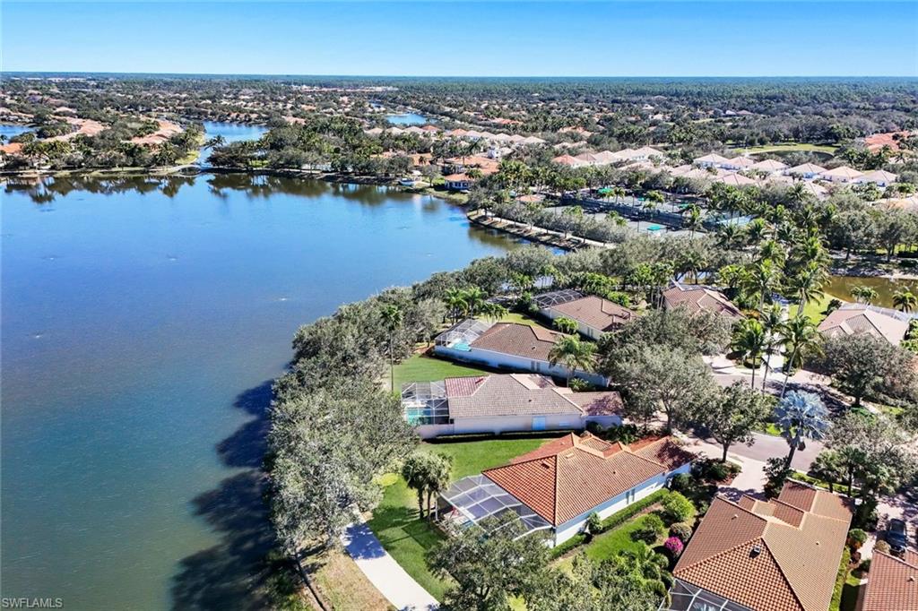 ISLAND WALK - Residential