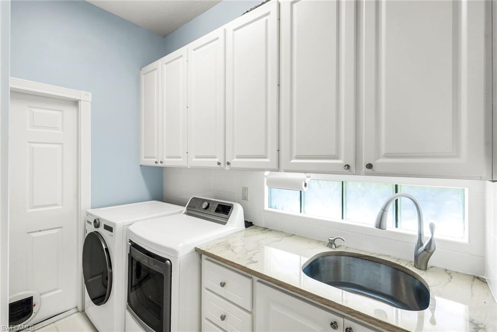 ISLAND WALK - Residential