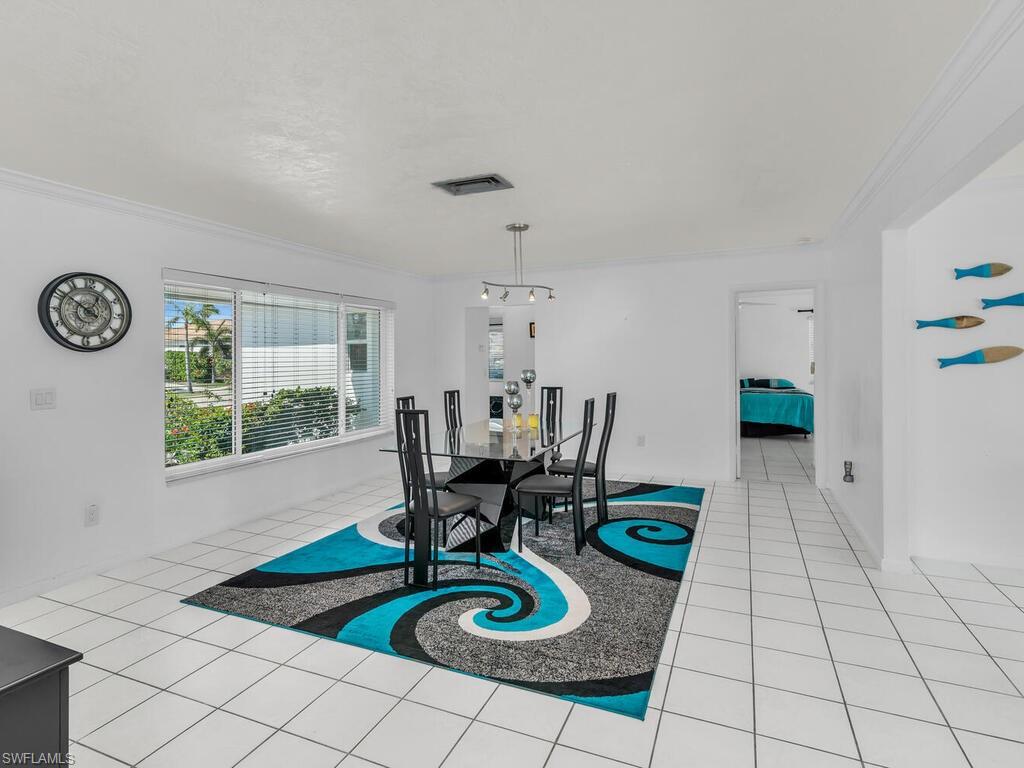 MARCO BEACH - Residential