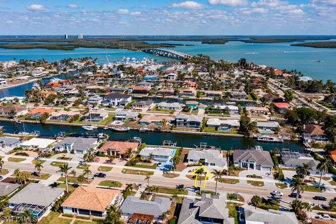 MARCO BEACH - Residential