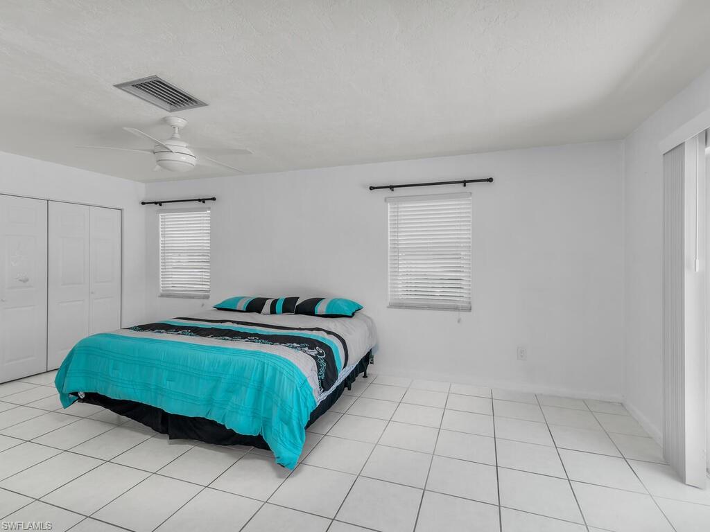 MARCO BEACH - Residential