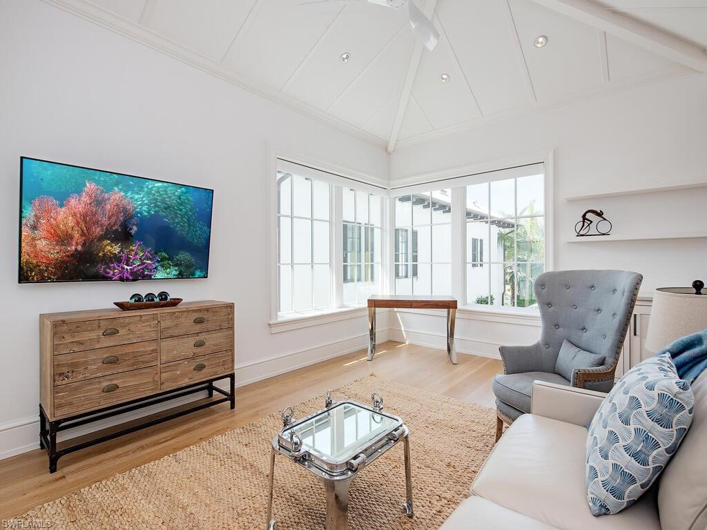 OLDE NAPLES - Residential