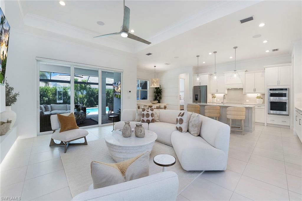 14391 Laguna Springs LN