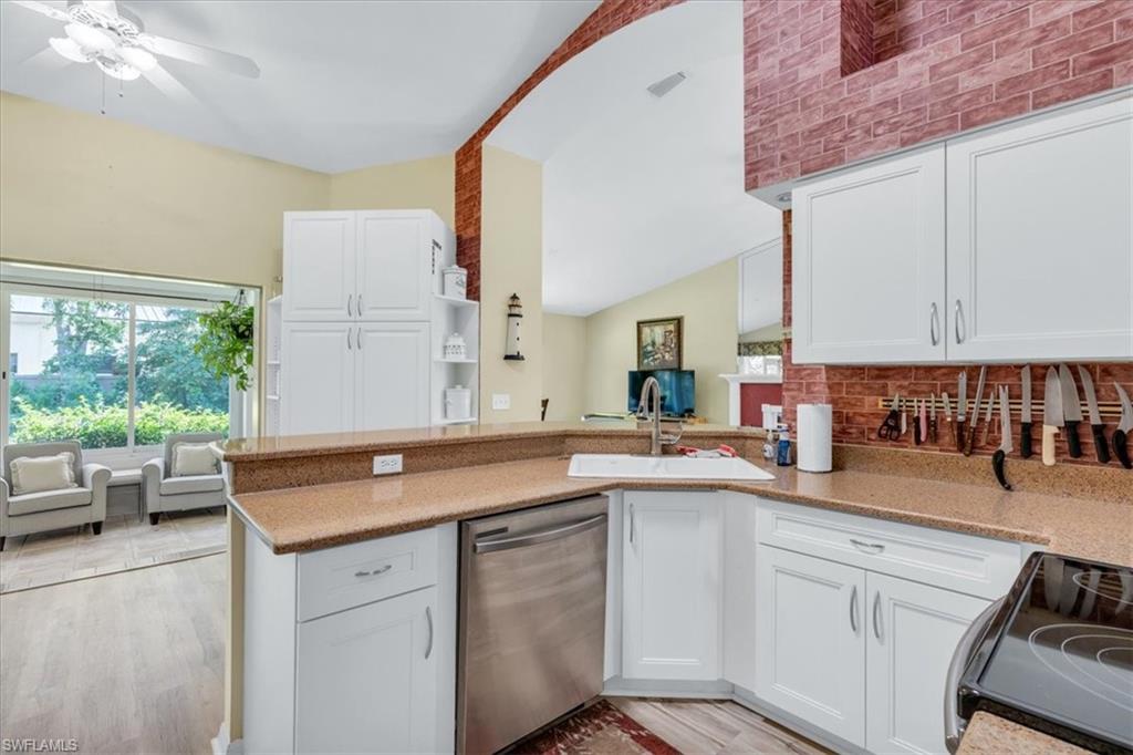 CORAL ISLE - Residential