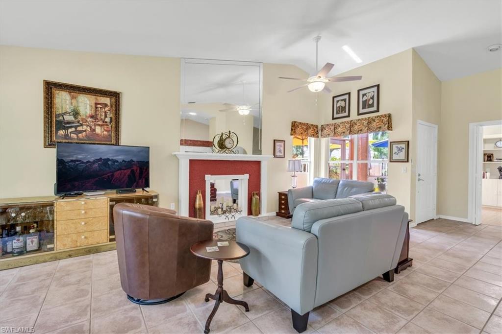 CORAL ISLE - Residential