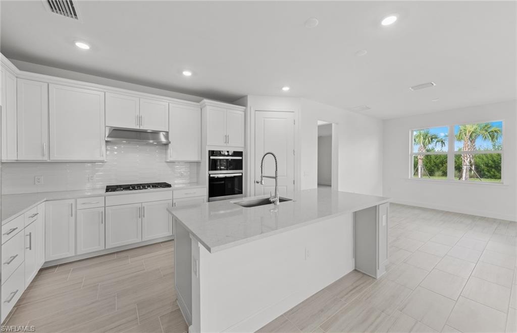 NORTHRIDGE - Residential