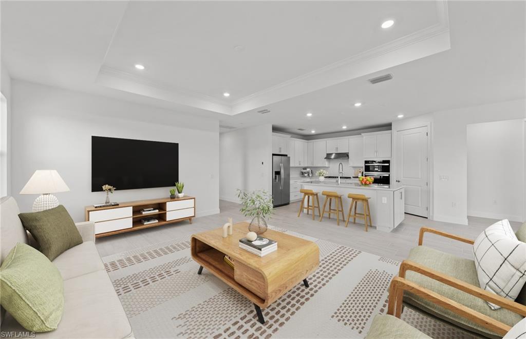 NORTHRIDGE - Residential