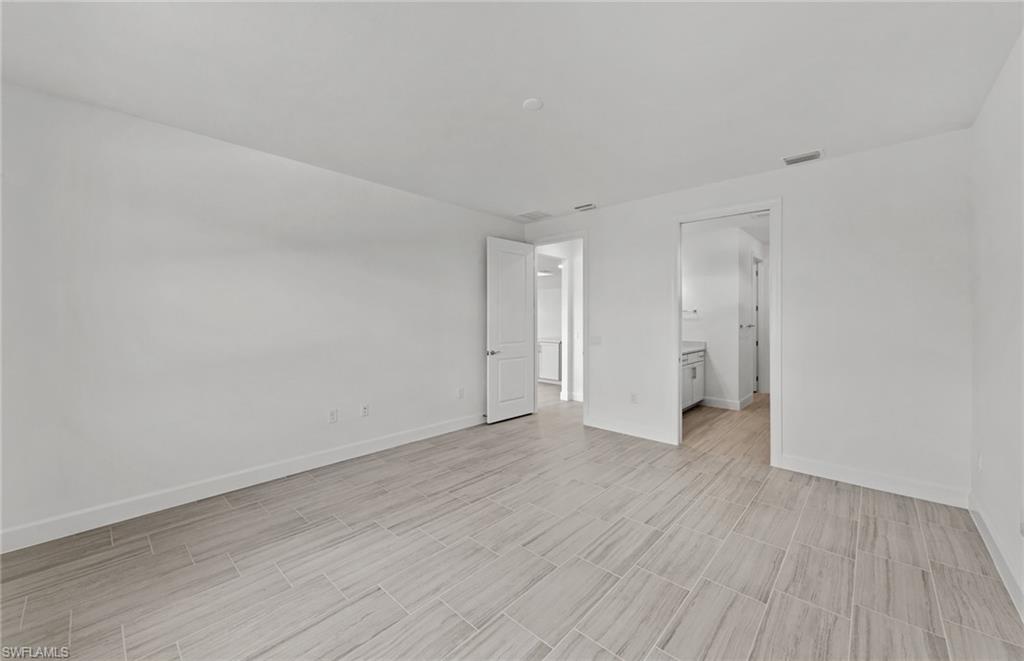 NORTHRIDGE - Residential