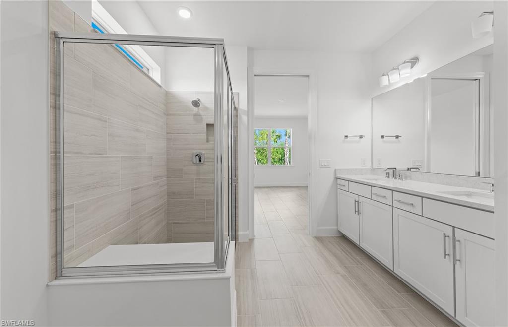 NORTHRIDGE - Residential