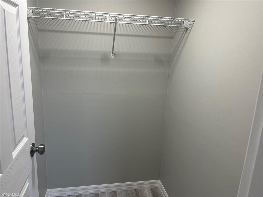 SEVEN LAKES - Residential