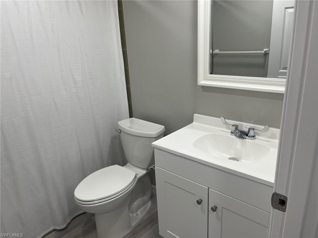 SEVEN LAKES - Residential