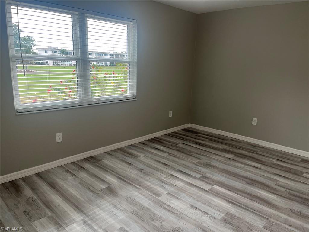 SEVEN LAKES - Residential