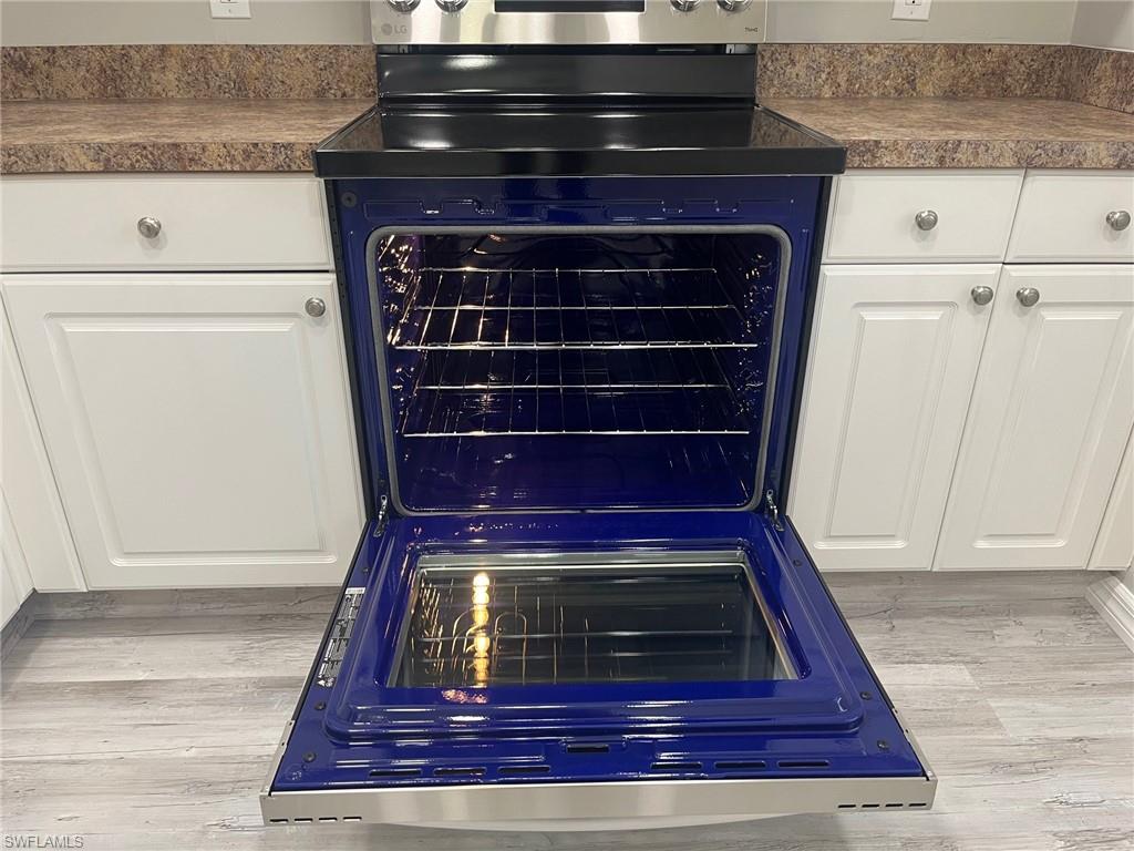 SEVEN LAKES - Residential