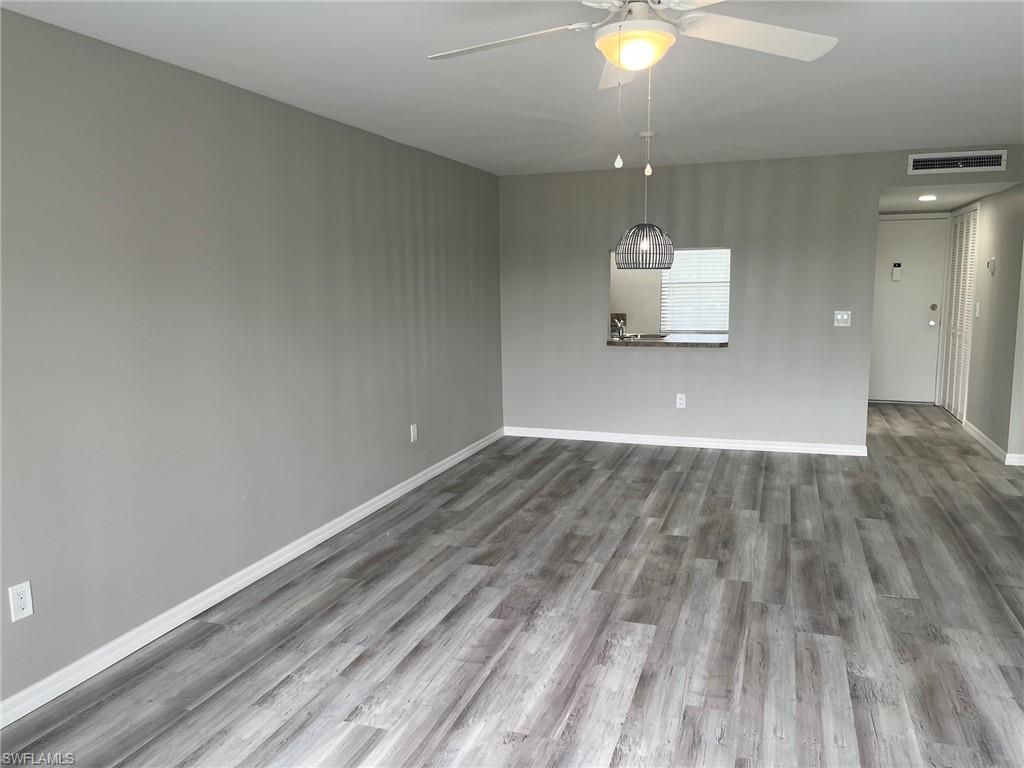 SEVEN LAKES - Residential