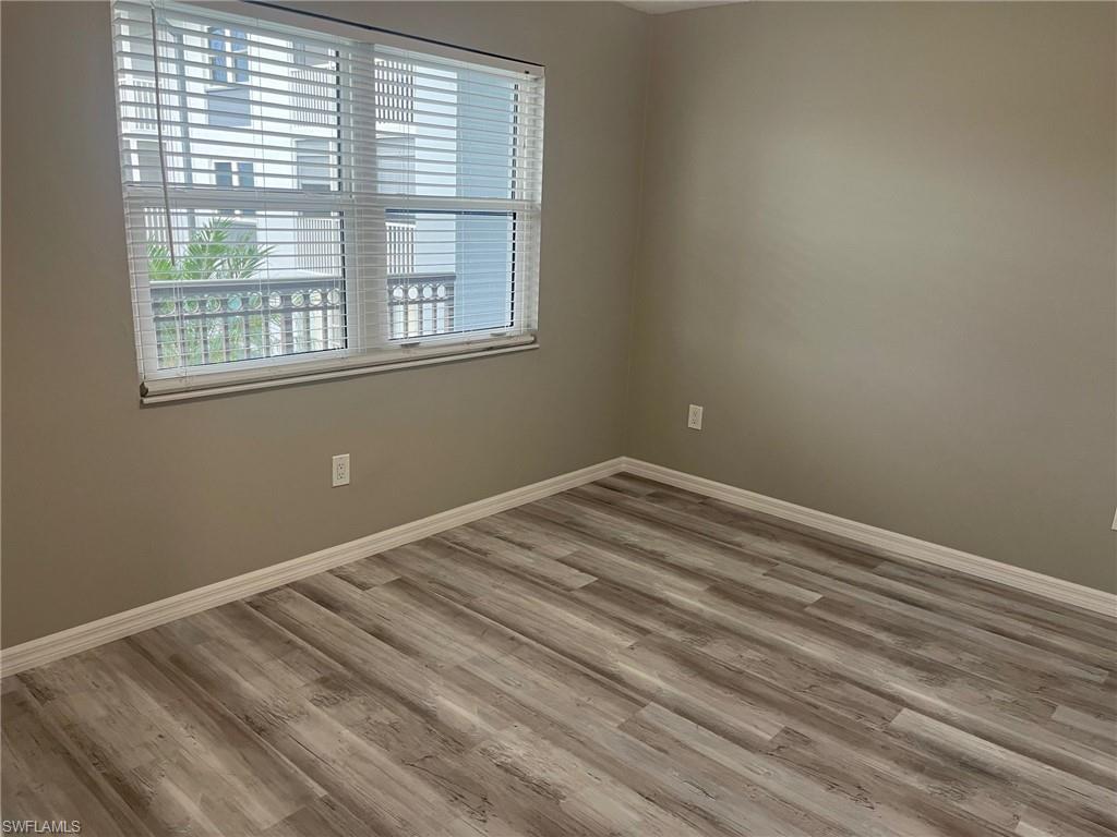 SEVEN LAKES - Residential