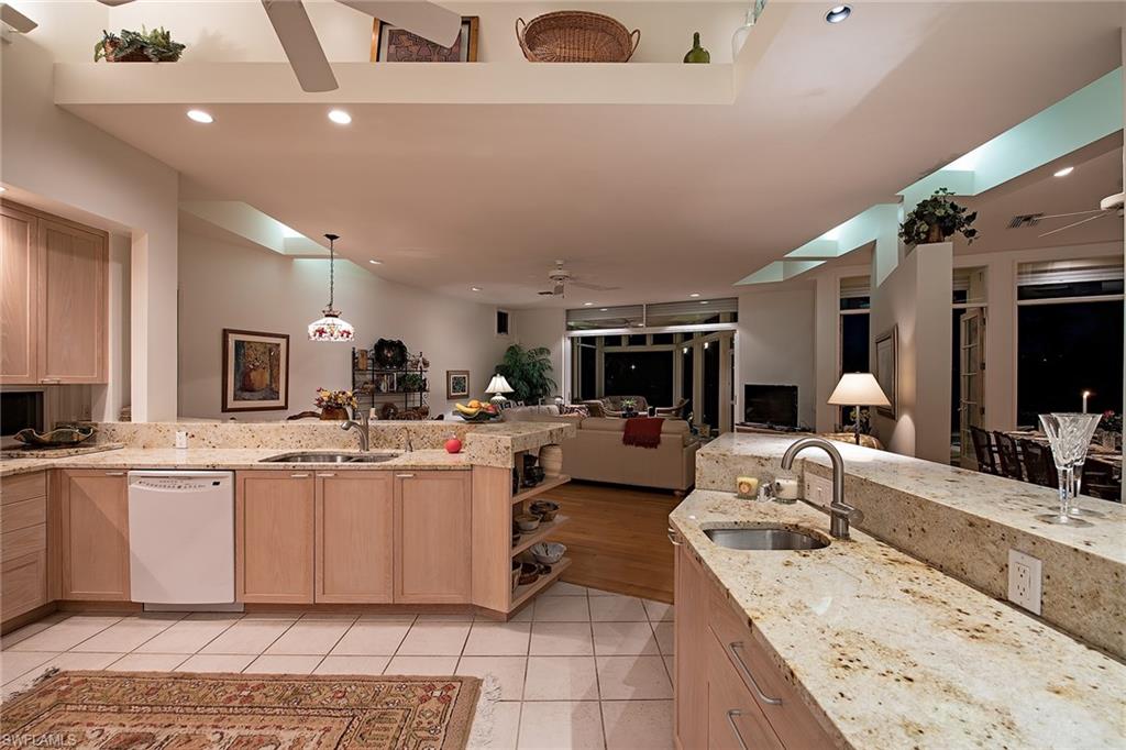 MOORINGS - Residential